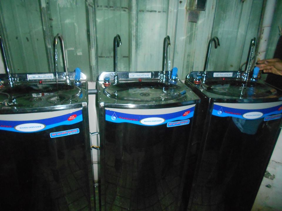máy lọc nước làm lạnh cho công nhân
